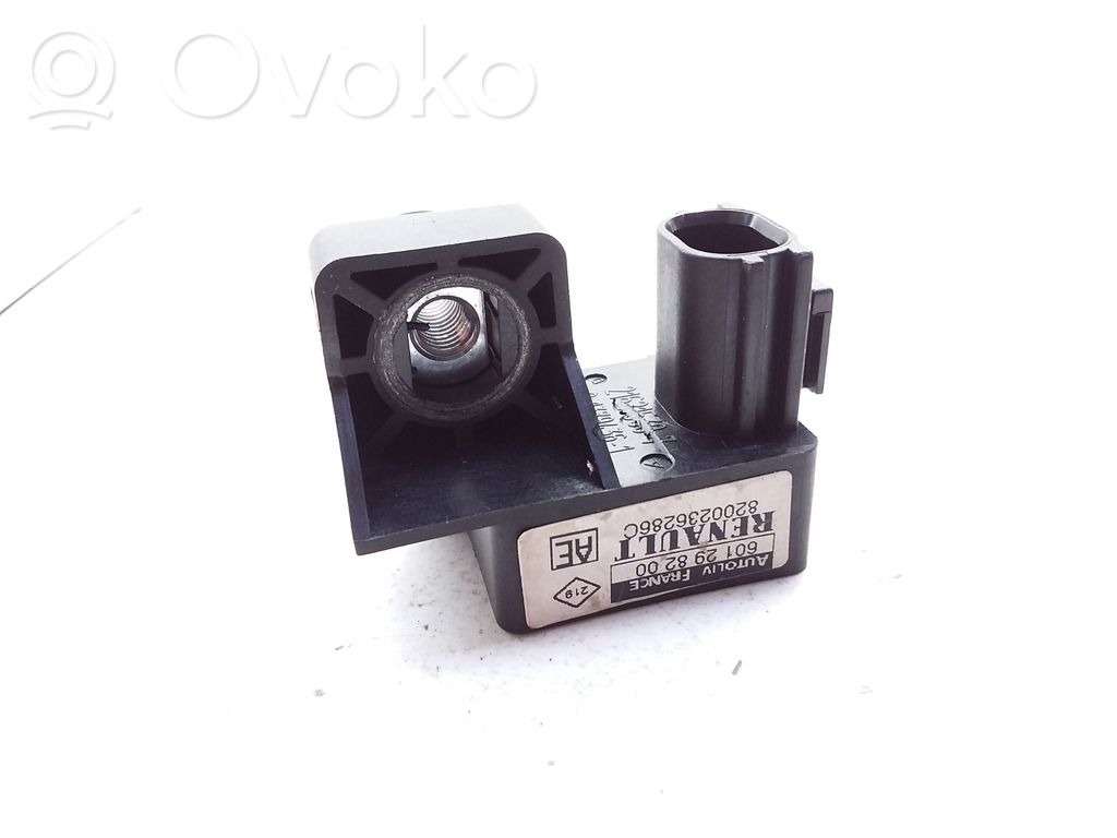 Renault Megane II Airbagsensor Crashsensor Drucksensor 