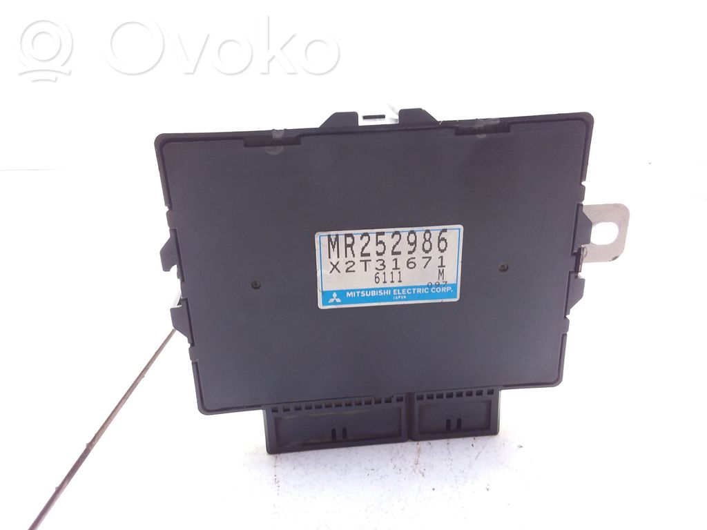 Mitsubishi Colt ABS control unit/module 