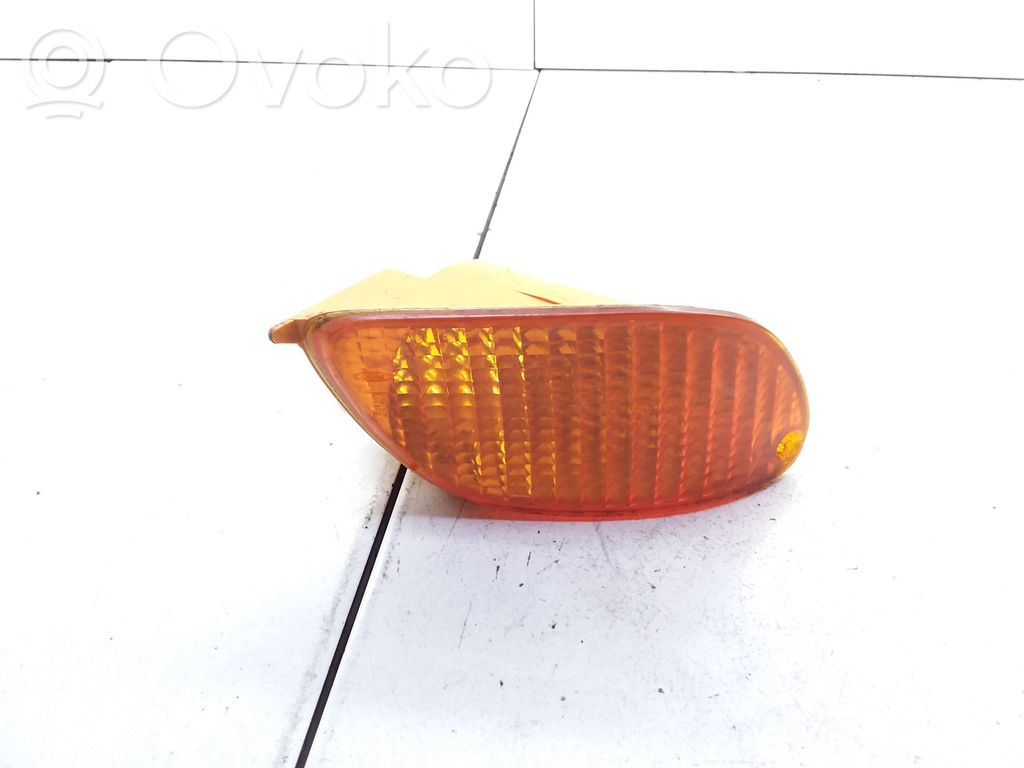 Ford Focus Front indicator light 