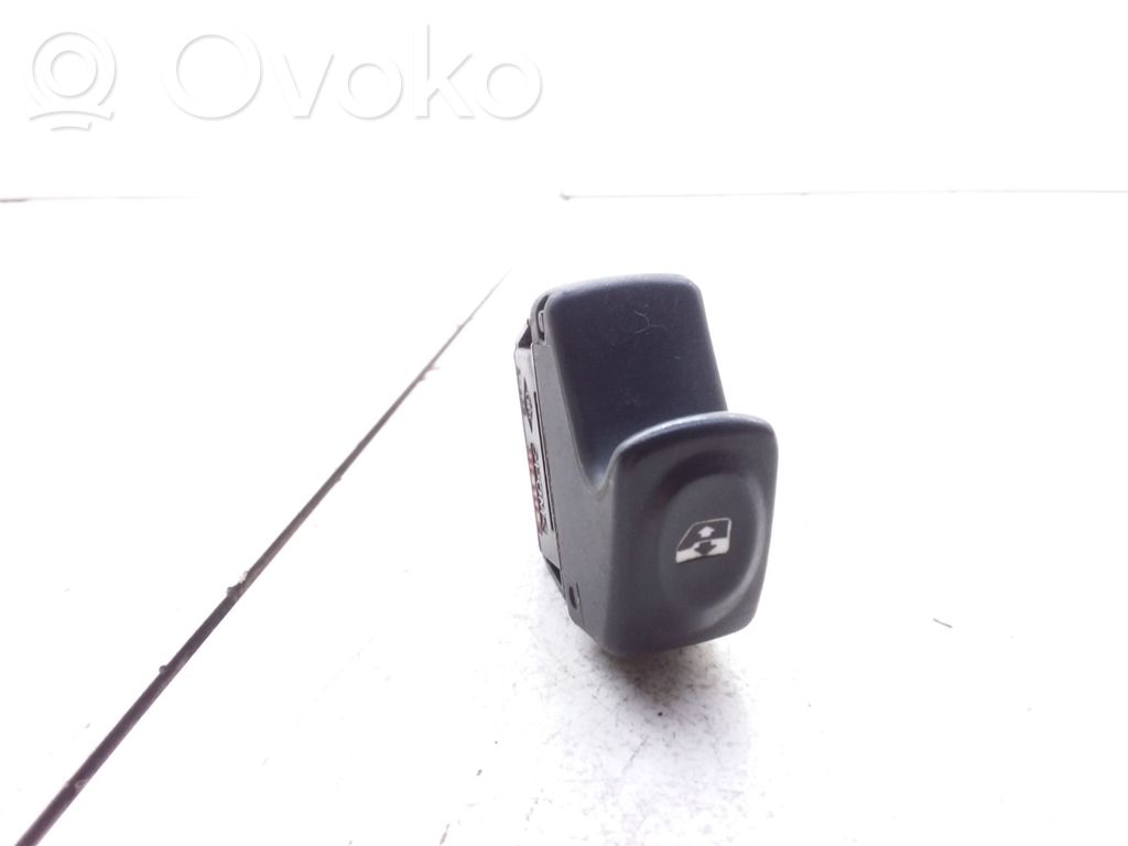 Renault Megane I Electric window control switch 