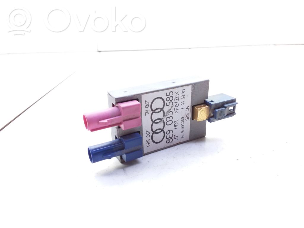 Audi A4 S4 B6 8E 8H Pystyantennivahvistin 