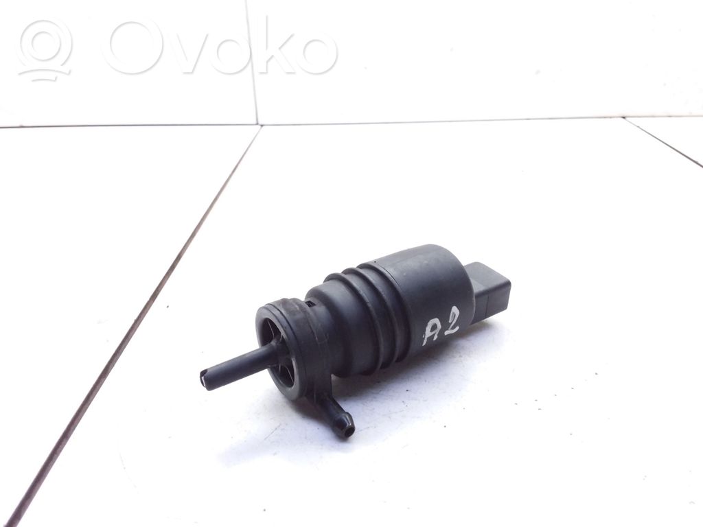 Windscreen/windshield washer pump