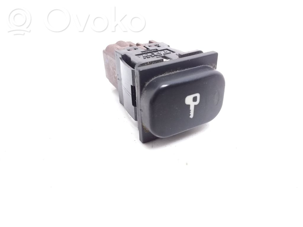 Peugeot 607 Central locking switch button 
