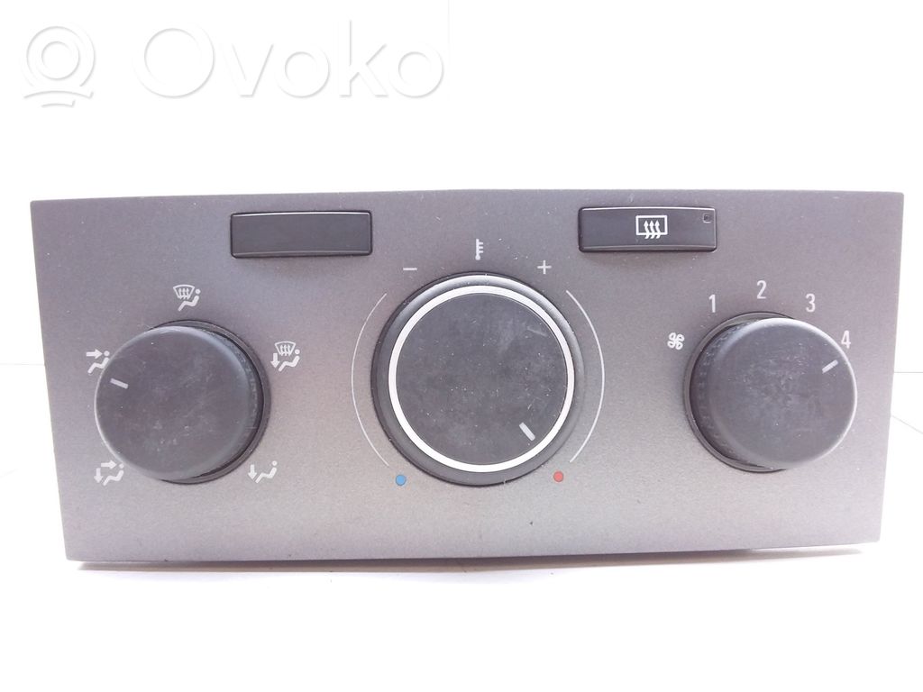Opel Astra H Climate control unit 