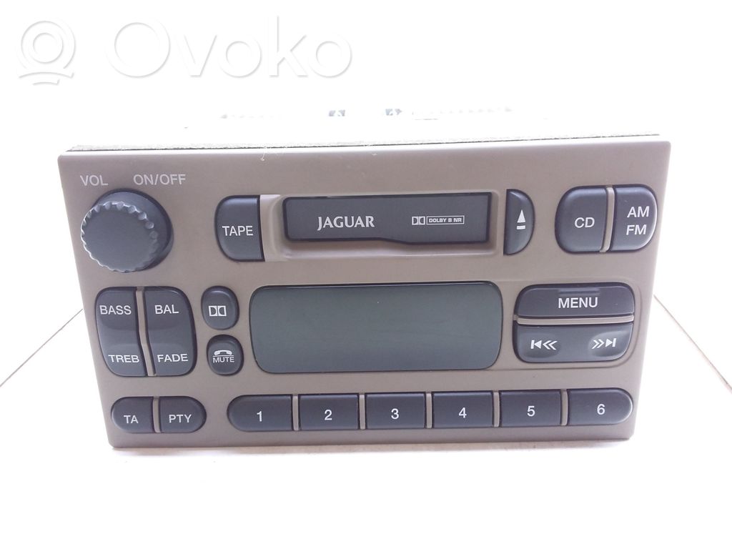 Panel / Radioodtwarzacz CD/DVD/GPS   XR8F18K876BHAEK,E11129300,E1110R021293
