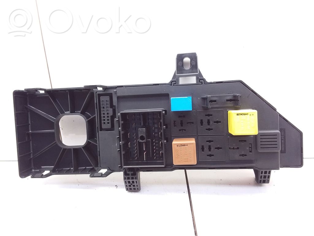 Opel Vectra C Juego de caja de fusibles 