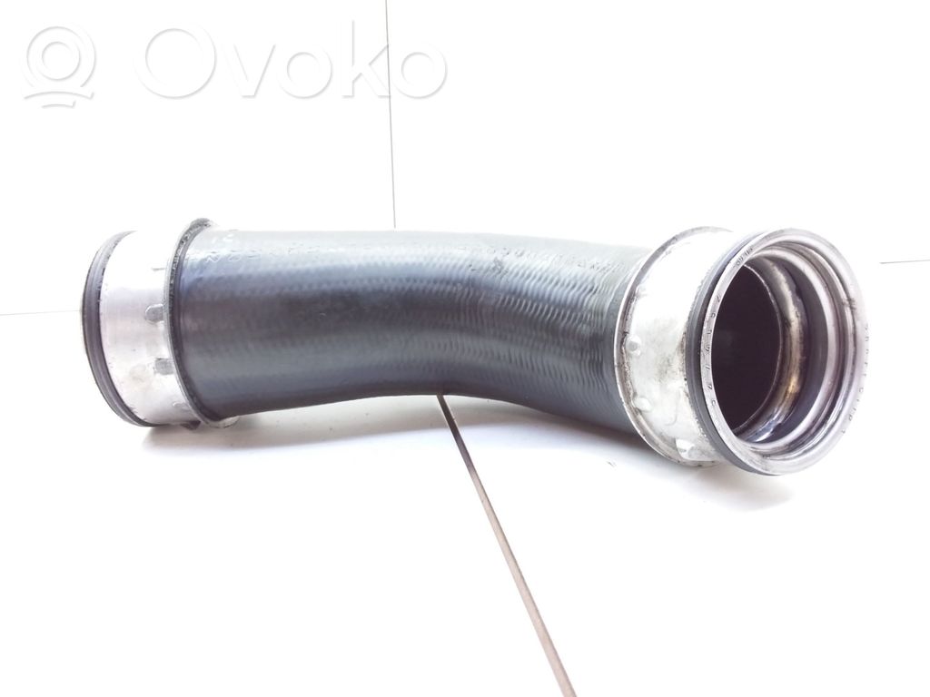 Volkswagen Touran I Intercooler hose/pipe 