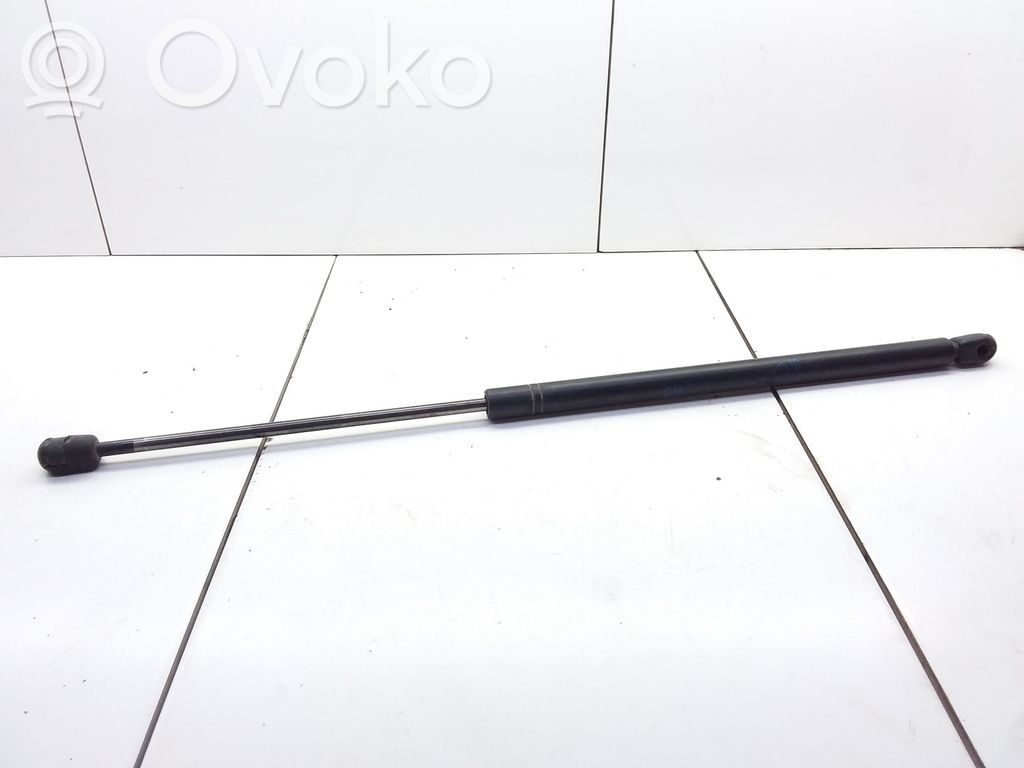 Opel Corsa B Amortiguador/puntal del maletero/compartimento de carga 