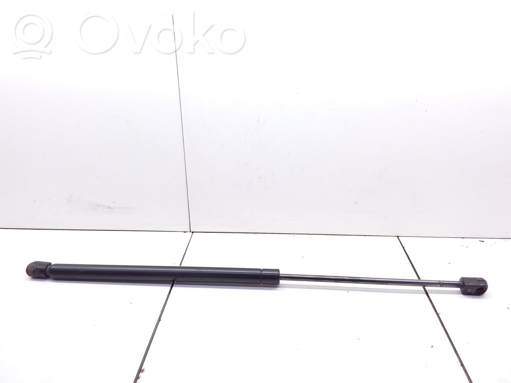 Ford Mondeo Mk III Amortyzator klapy tylnej bagażnika 