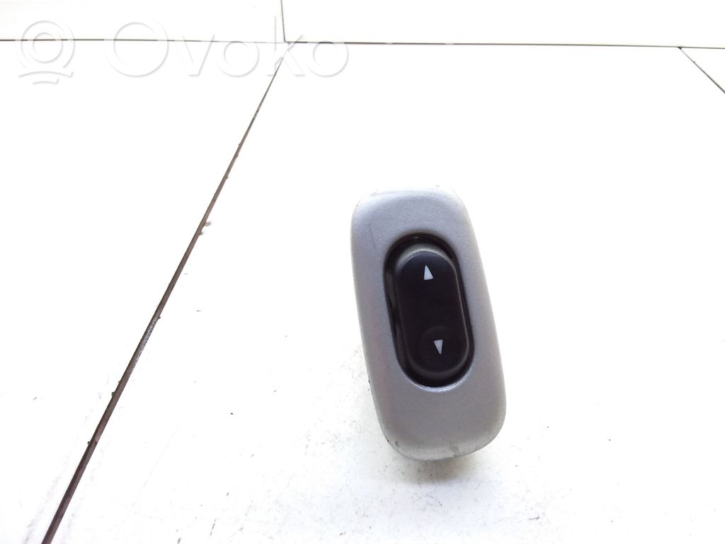 Mazda Tribute Electric window control switch 