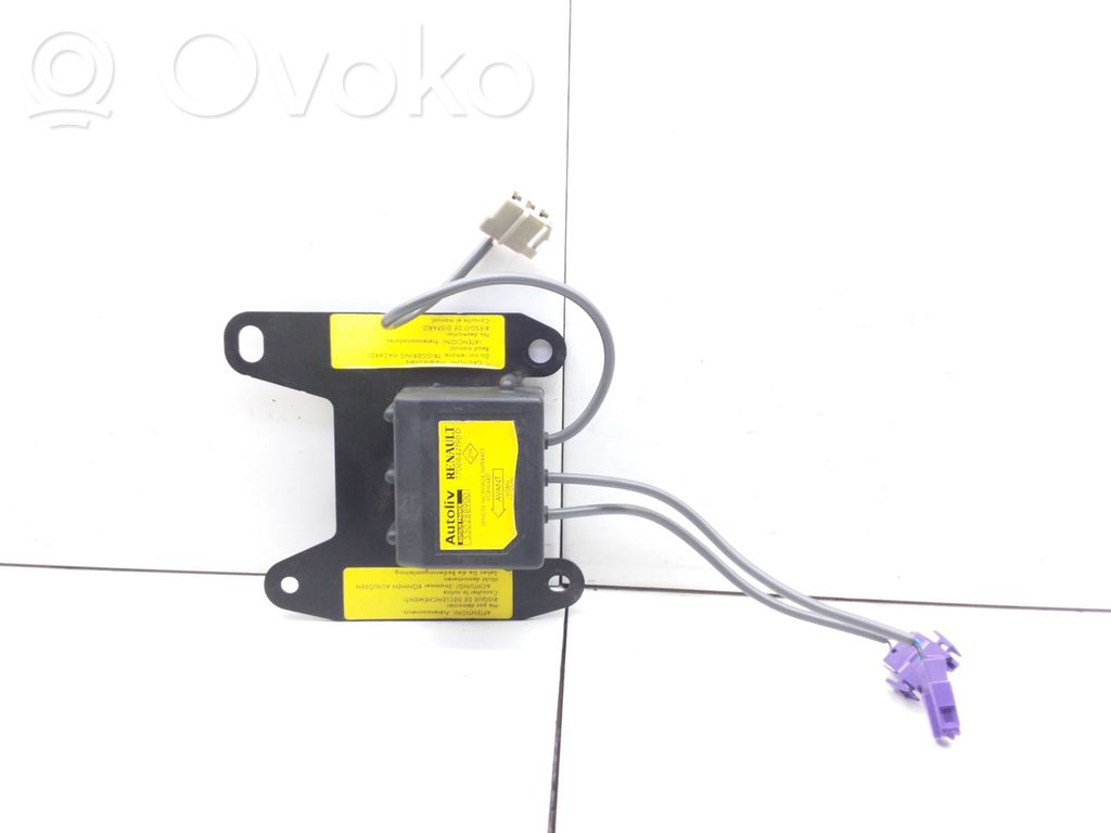 Renault Laguna I Airbag control unit/module 