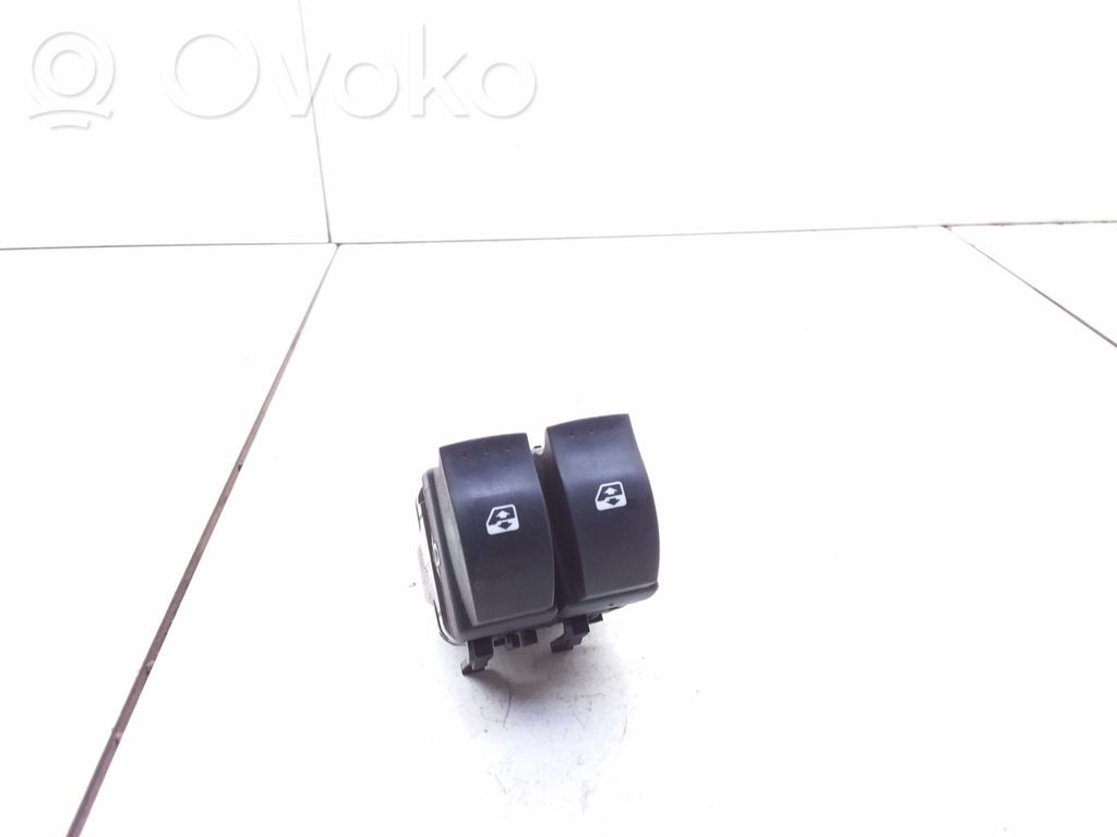 Renault Clio II Electric window control switch 