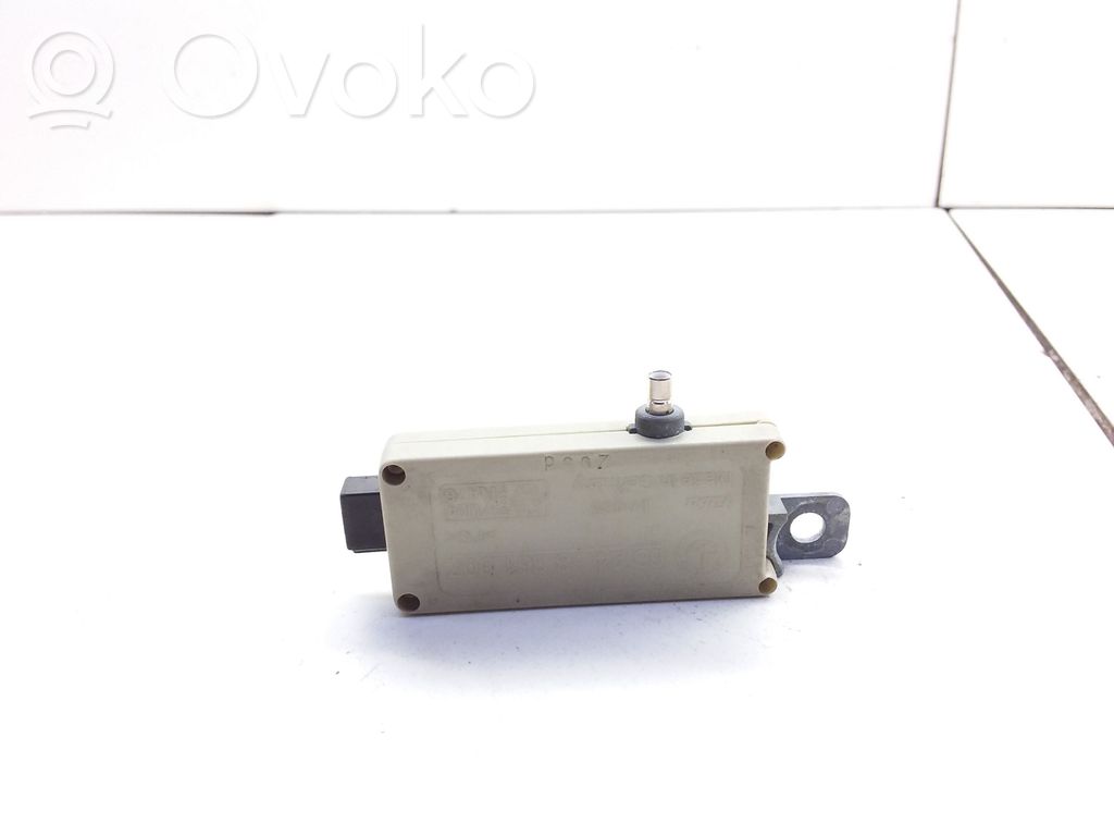 BMW 5 E39 Antenos stiprintuvas 