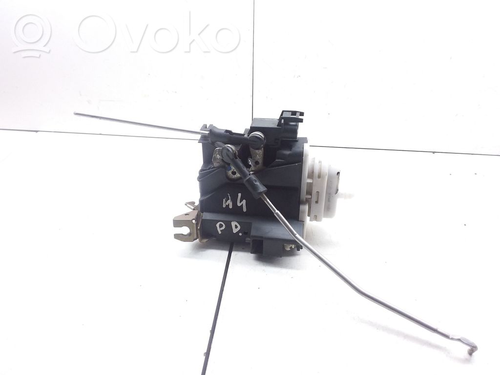 Audi 100 200 5000 C3 Etuoven lukko 