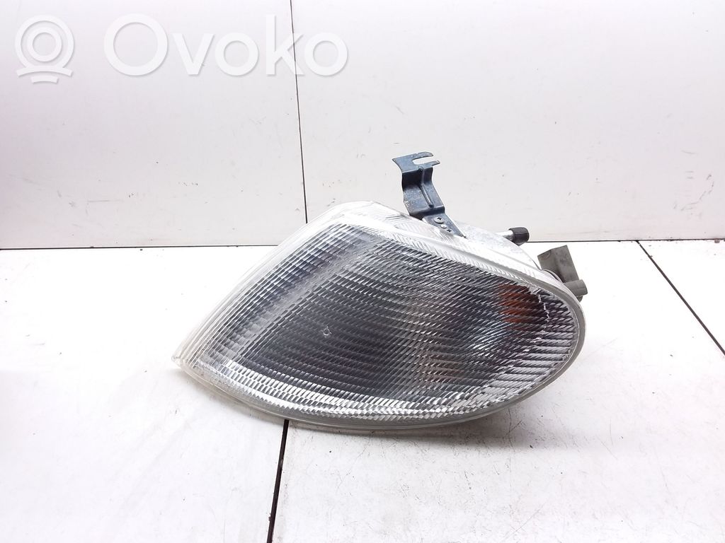 Ford Galaxy Front indicator light 