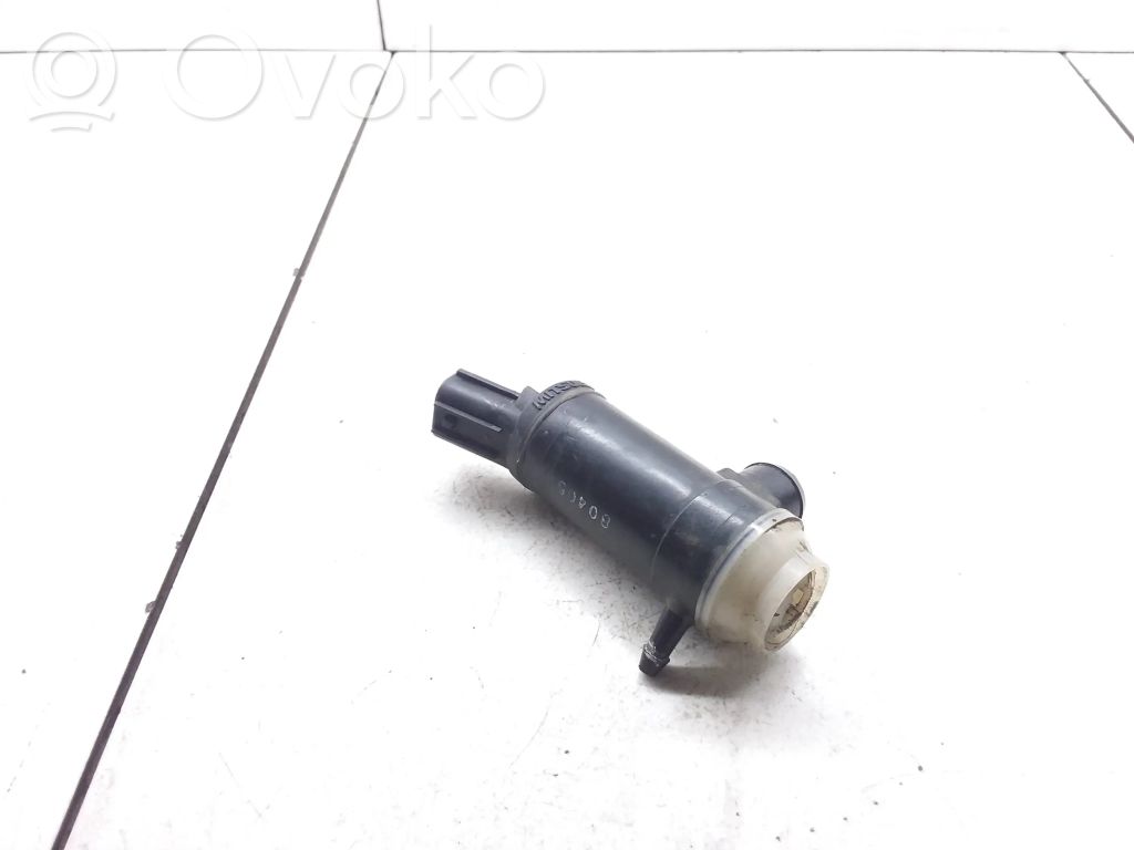 Subaru Legacy Windscreen/windshield washer pump 