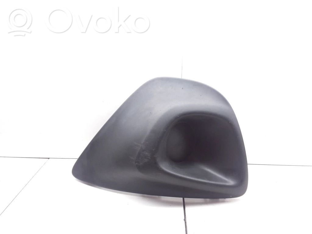 Opel Vivaro Kratka dolna zderzaka przedniego 