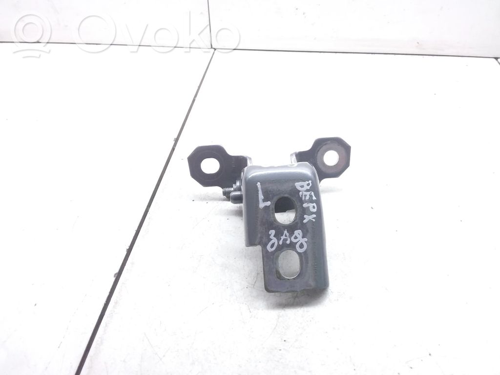 Renault Captur Rear door upper hinge 