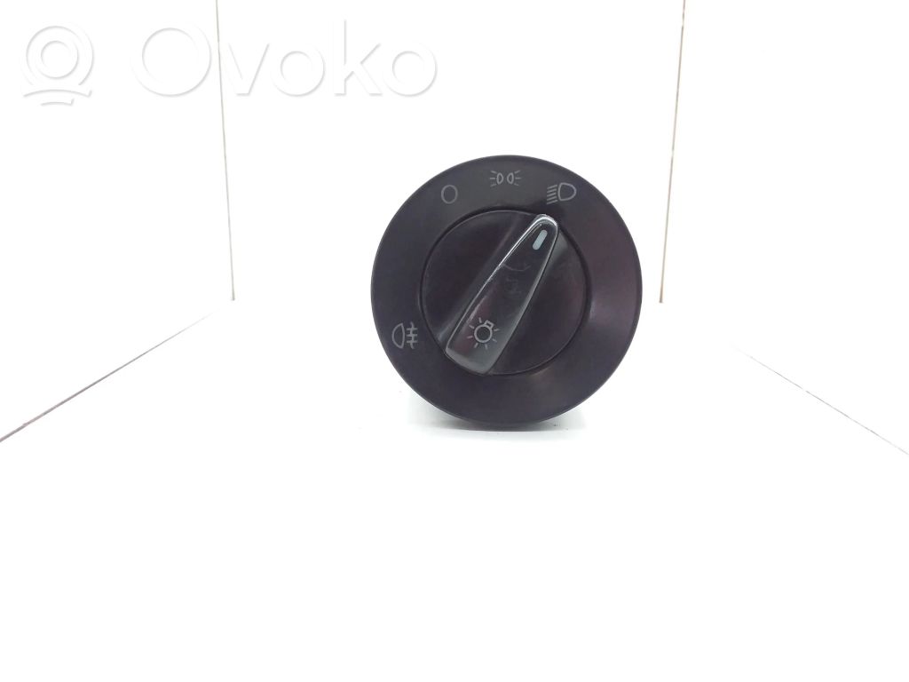 Skoda Octavia Mk1 (1U) Light switch 