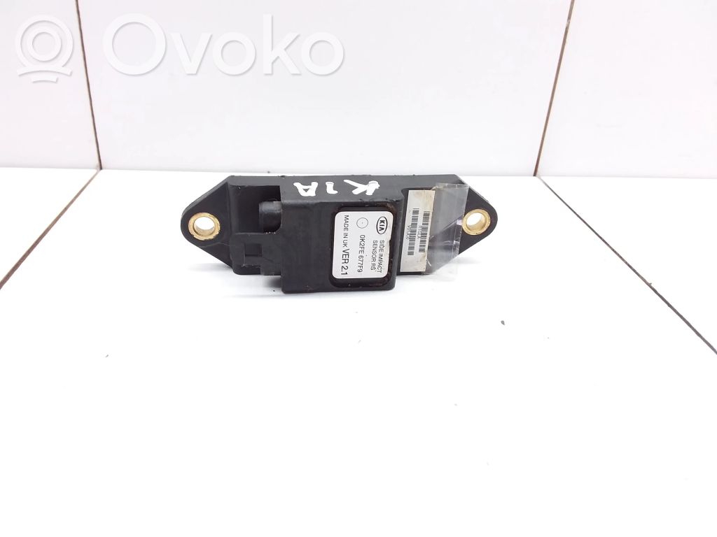 KIA Carens I Airbagsensor Crashsensor Drucksensor 