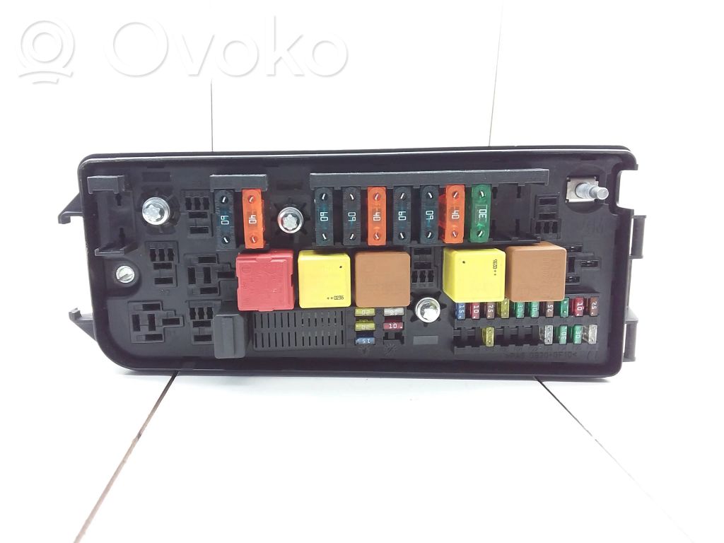 Opel Vectra C Fuse box set 