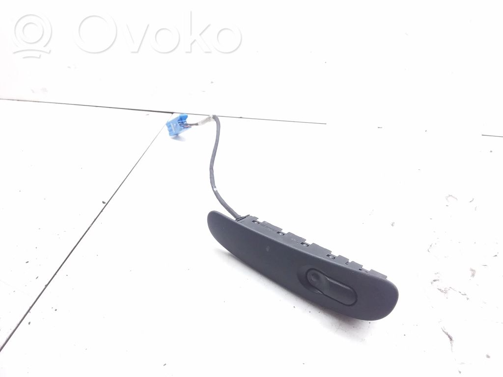 Electric window control switch   90433374,03155311