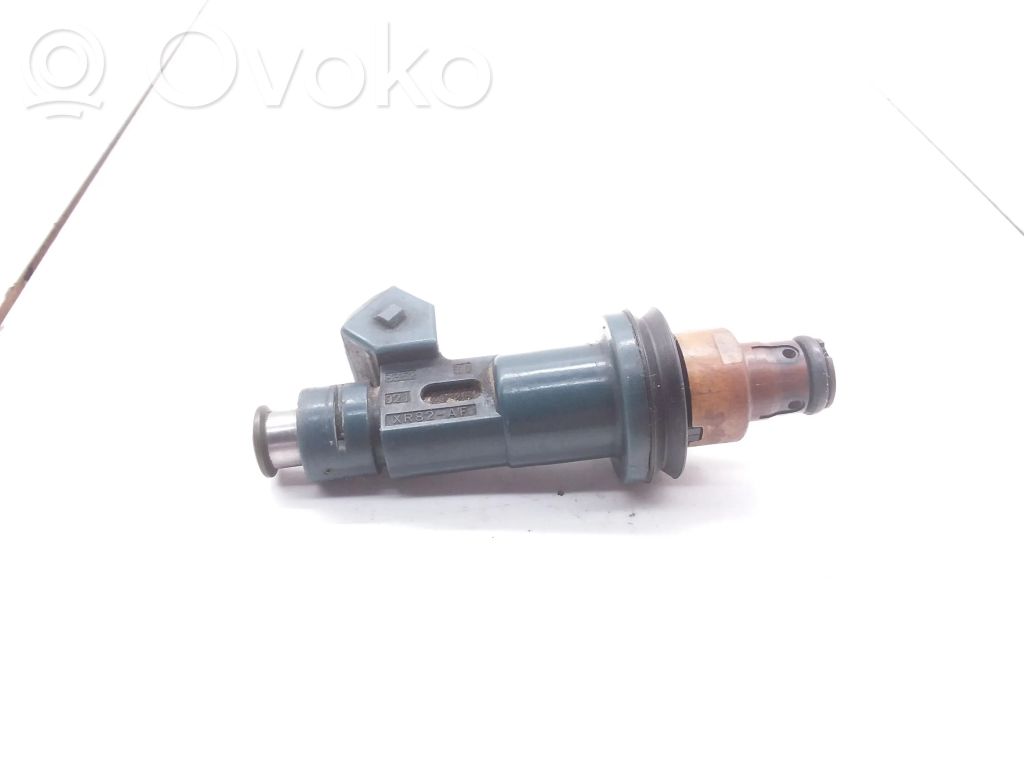 Inyector de combustible   XR82AF,3352,021