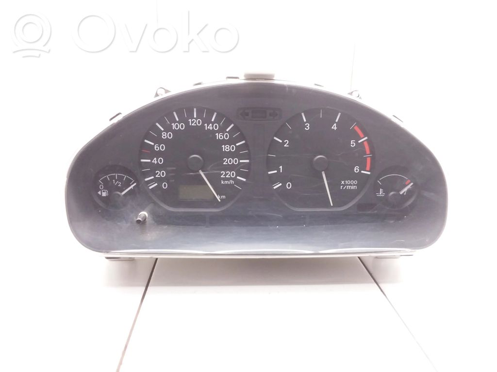 Mitsubishi Space Star Speedometer (instrument cluster) 