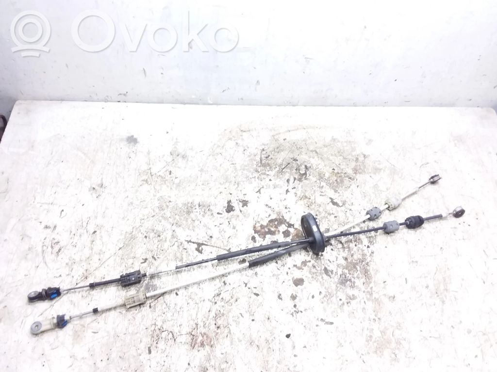Opel Astra J Gear shift cable linkage 