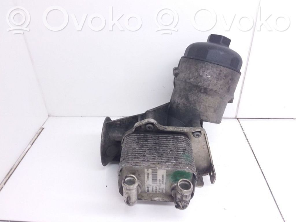 Opel Astra H Oil filter mounting bracket 