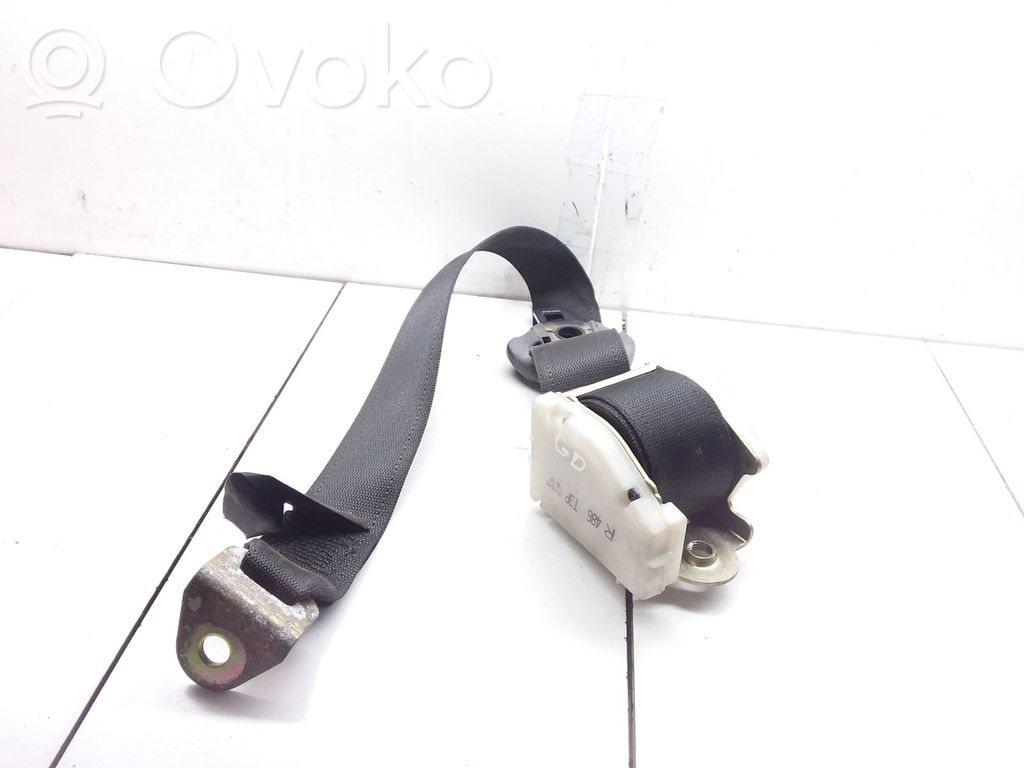 Opel Corsa B Cinturón trasero 
