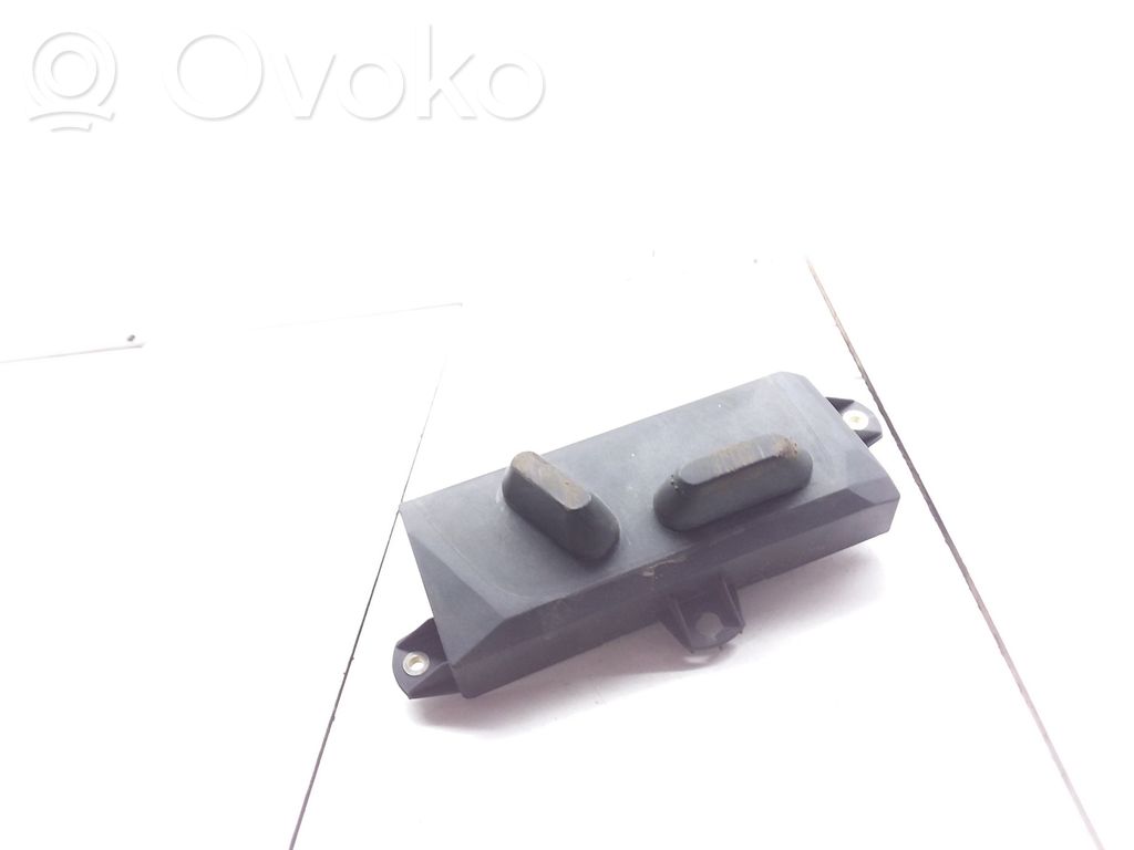 Volkswagen PASSAT B5 Interruptor de control del asiento 
