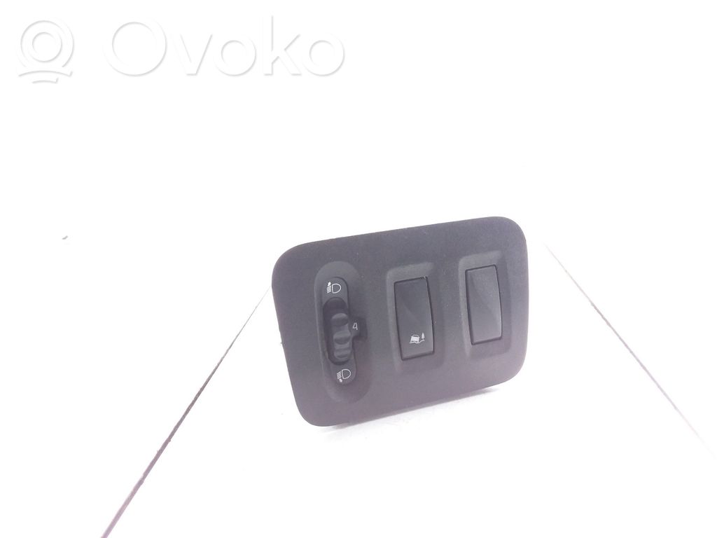 Other switches/knobs/shifts   684950001R,6321S861