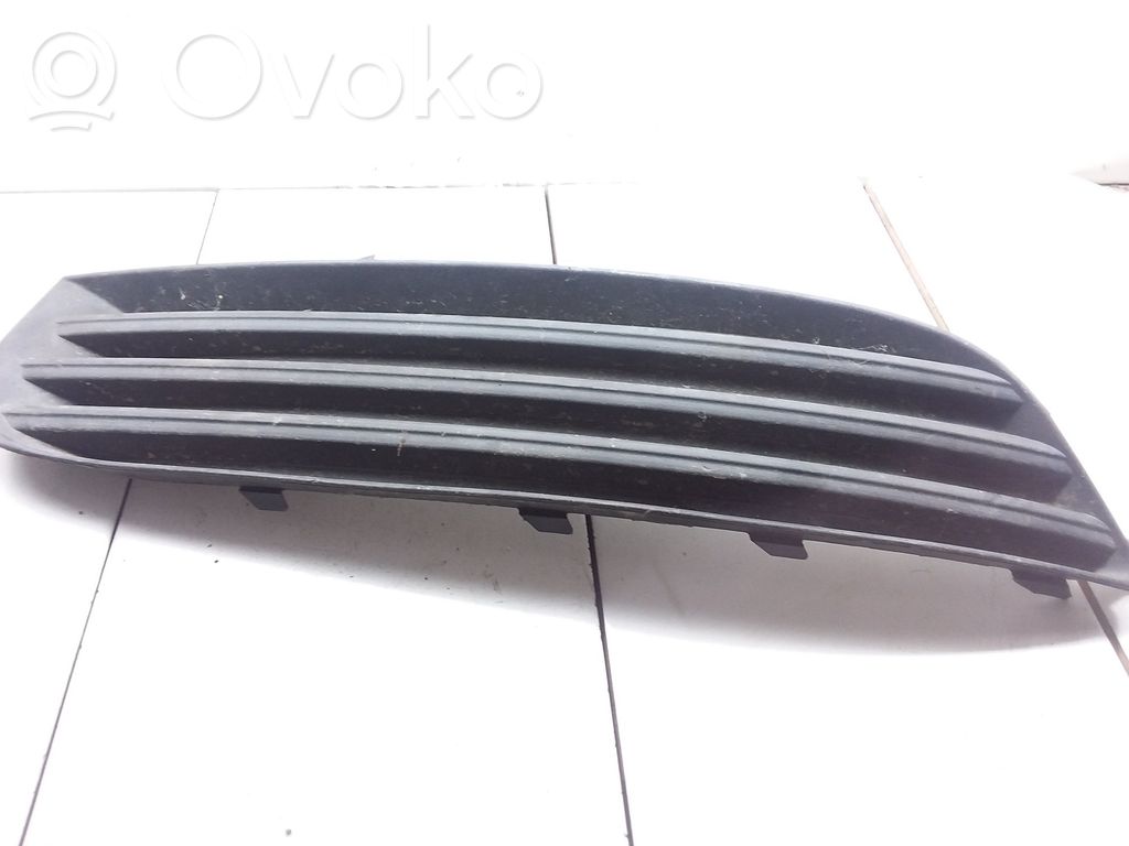 Opel Insignia A Kratka dolna zderzaka przedniego 