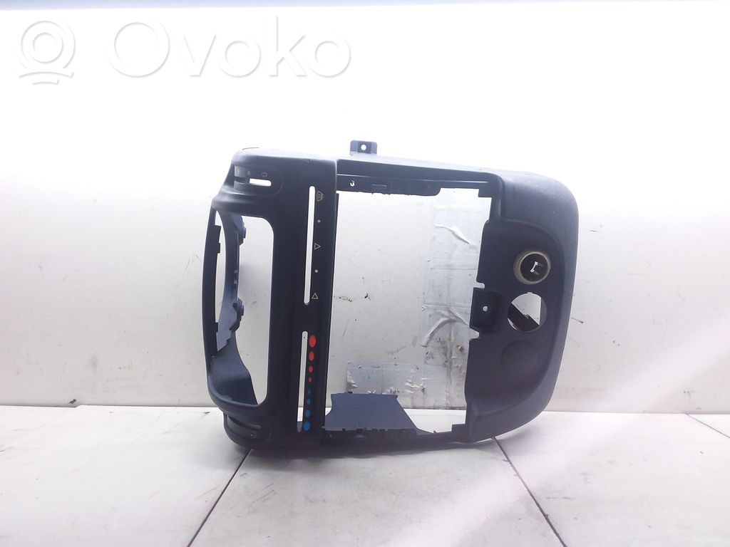 Smart ForTwo I Rămă unitate radio/GPS 