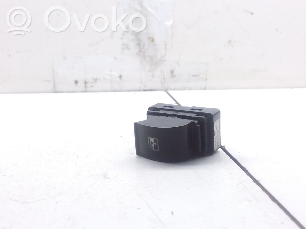 Fiat Doblo Electric window control switch 