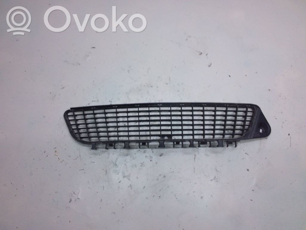 Opel Vectra C Front bumper lower grill 