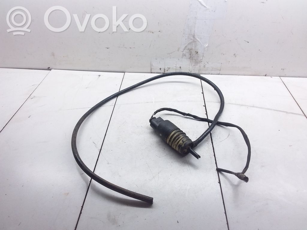 Mercedes-Benz Sprinter W906 Windscreen/windshield washer pump 