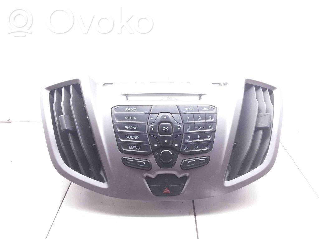 Ford Transit Radio/CD/DVD/GPS head unit 
