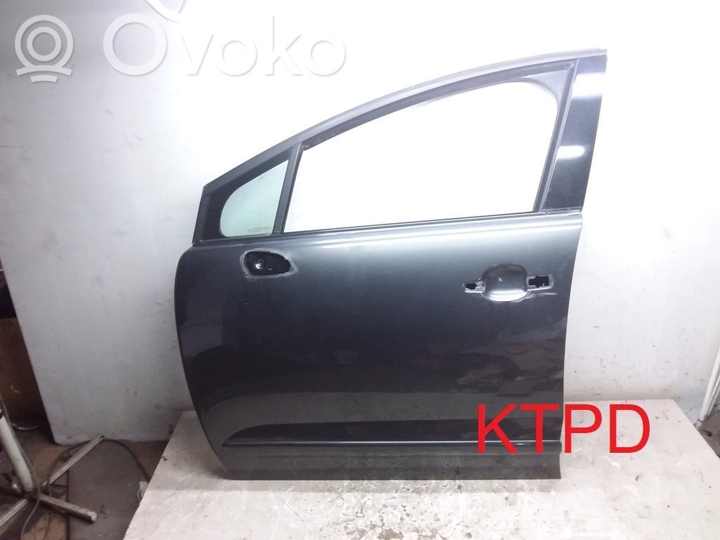 Peugeot 5008 Front door 
