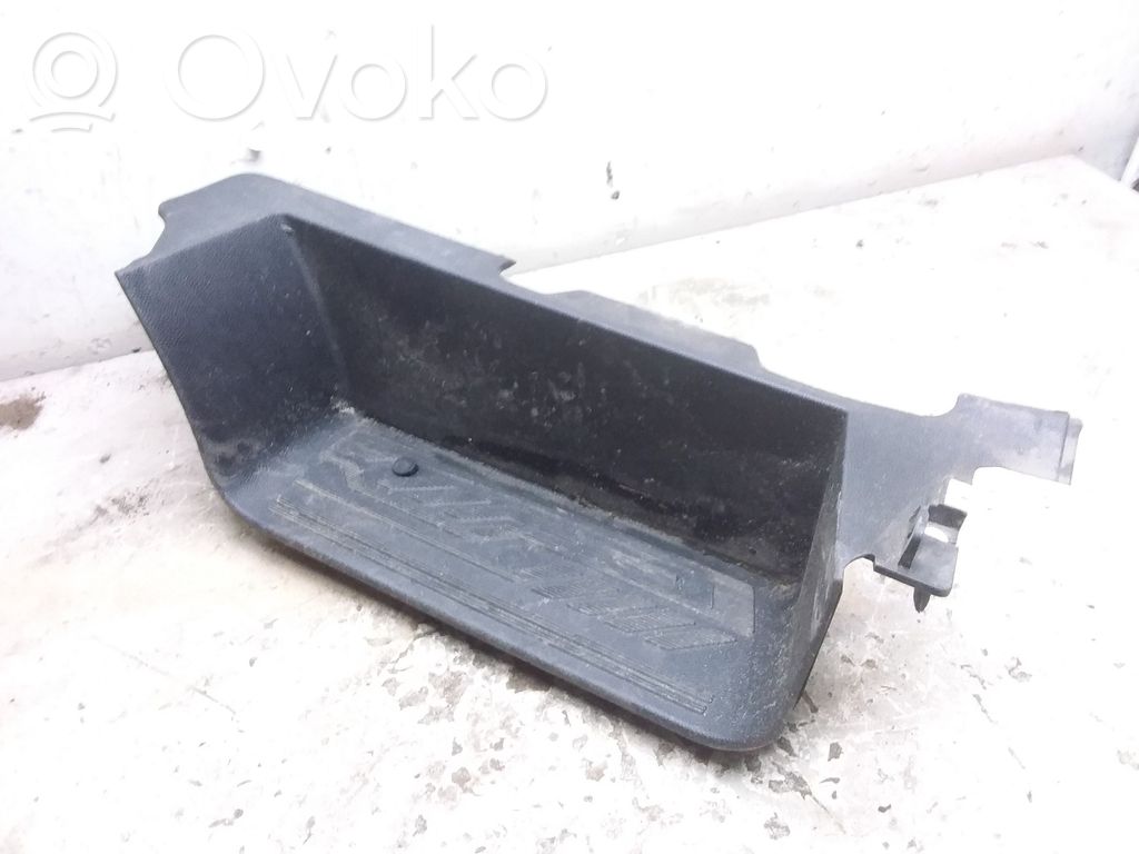 Ford Transit Etuoven kynnyksen suojalista 