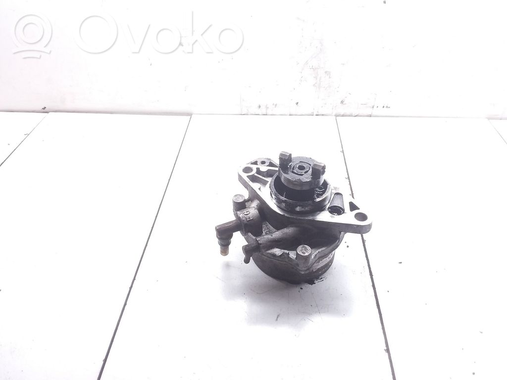 Opel Meriva A Vacuum pump 