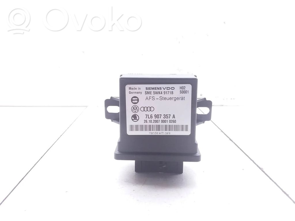 Volkswagen Touareg I Light module LCM 