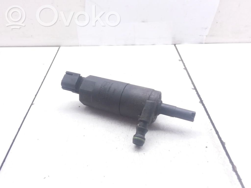 Volvo V50 Windscreen/windshield washer pump 