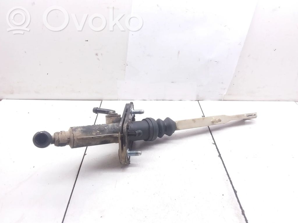 Volvo S60 Główny cylinder sprzęgła 