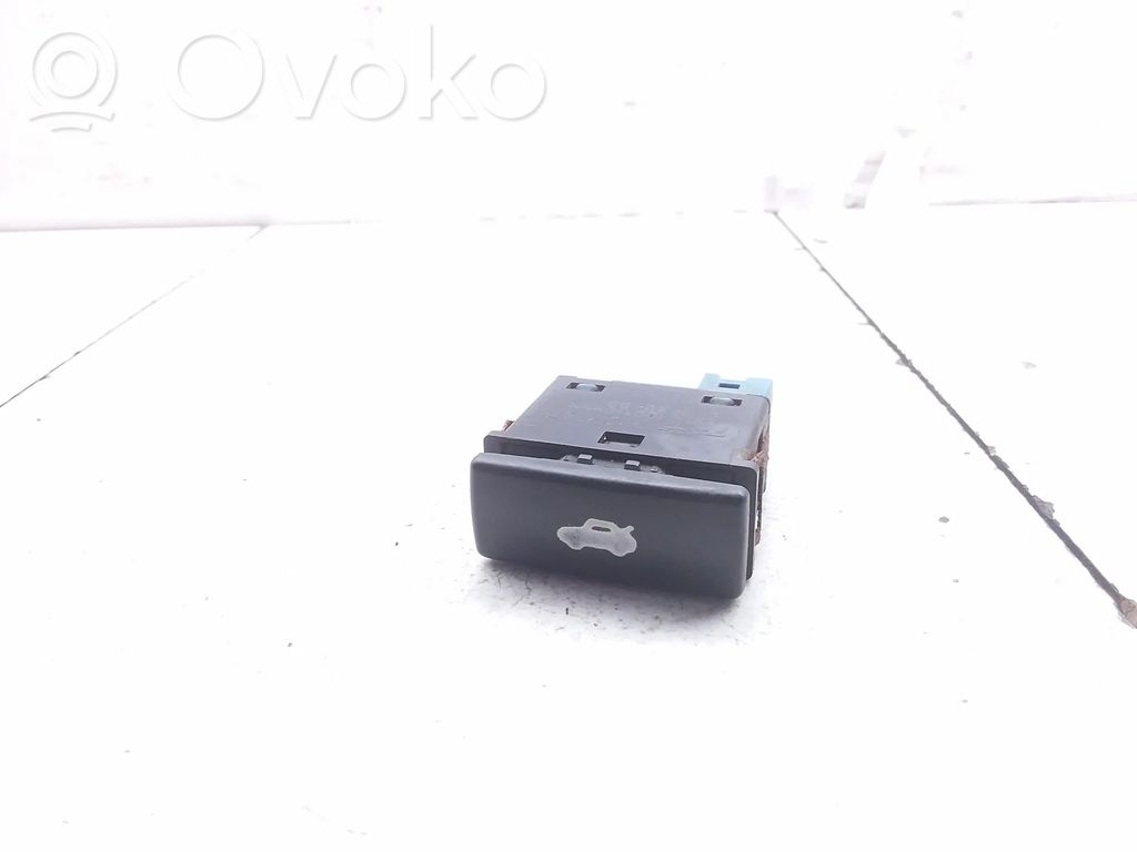 Rover 75 Tailgate opening switch 