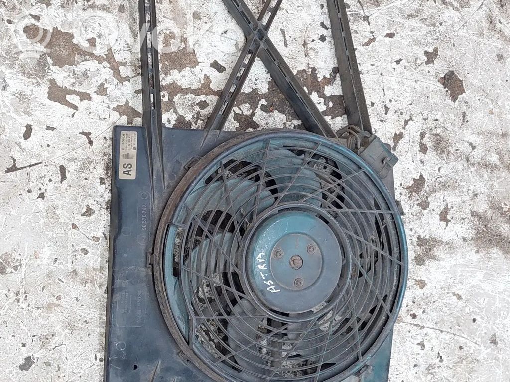 Opel Zafira A Elektrinis radiatorių ventiliatorius 