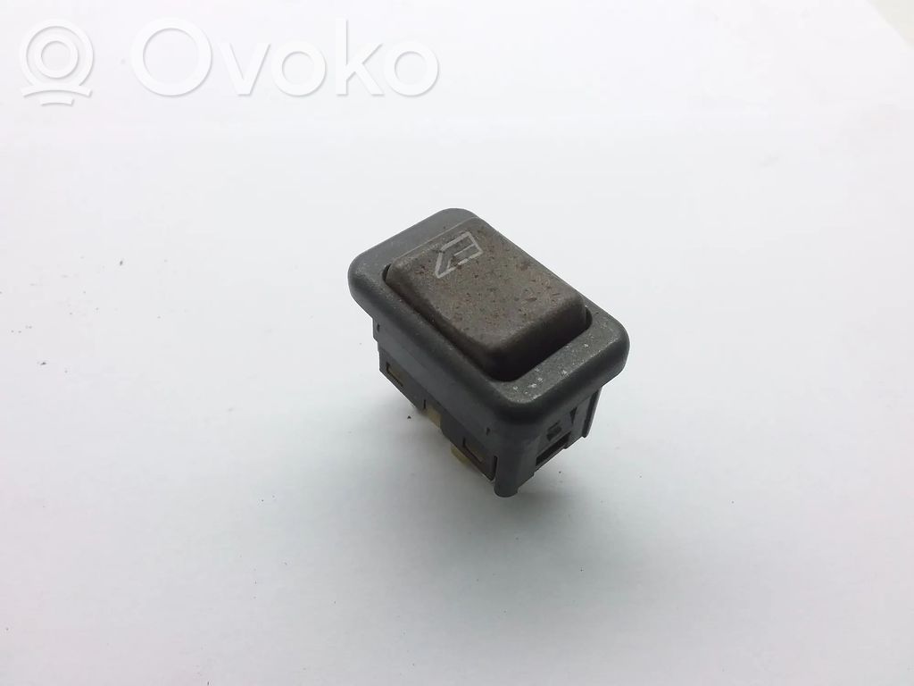 Electric window control switch   812660,03458028
