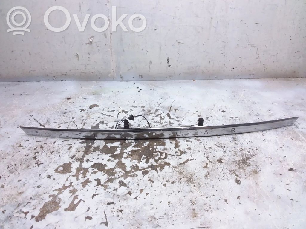 Jaguar S-Type Galinio dangčio numerio apšvietimo juosta 