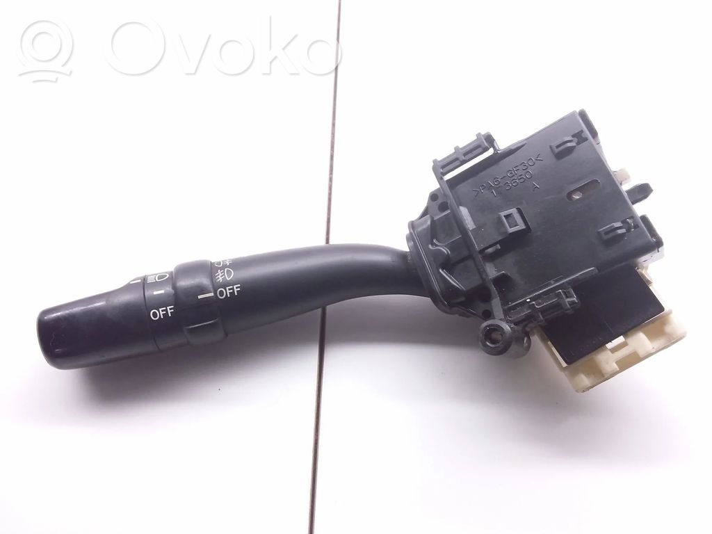 Toyota Avensis Verso Leva indicatori 